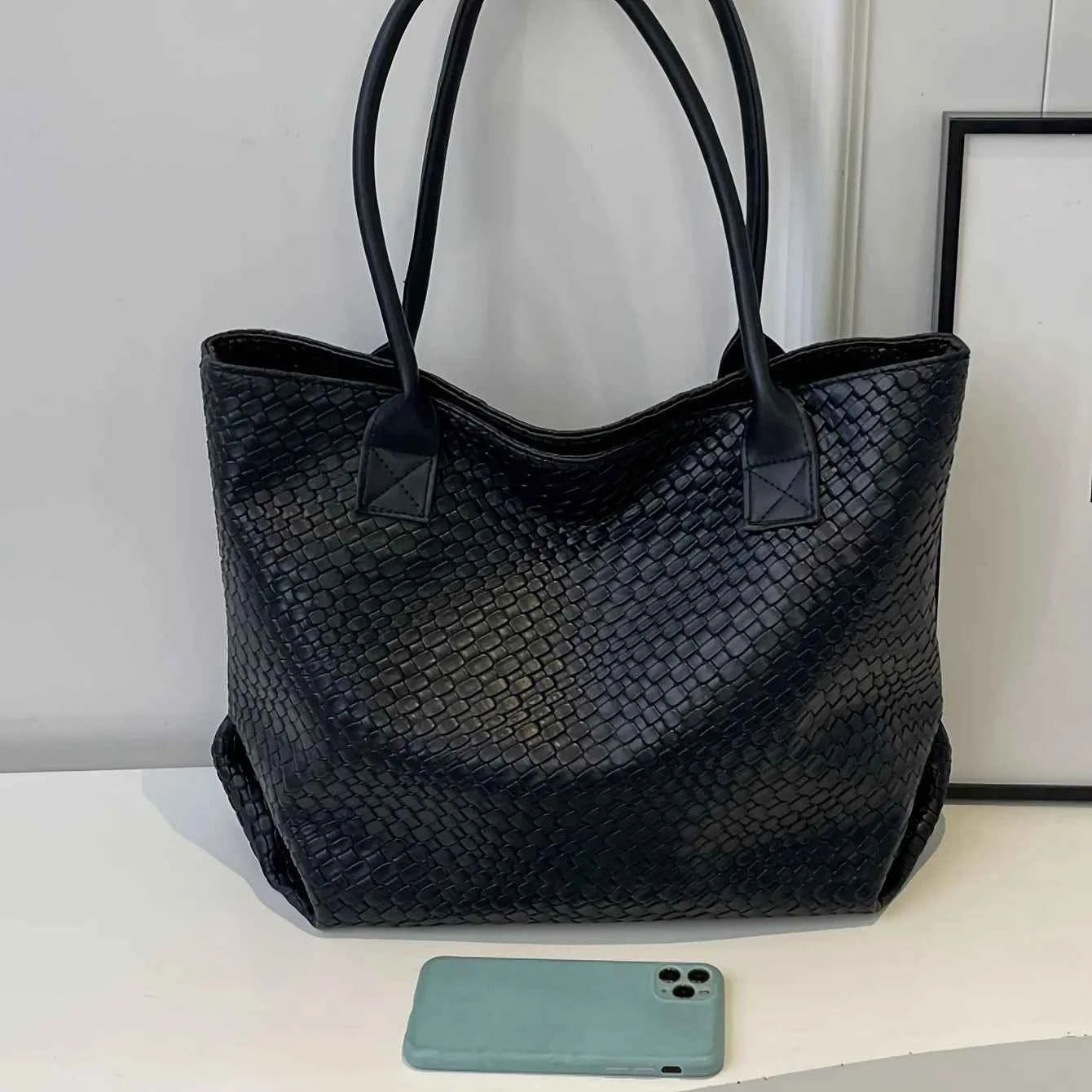 New Luxury Women's Tote Bags Large Capacity Crocodile Pattern Handbags Daily Commuting Shoulder Bag