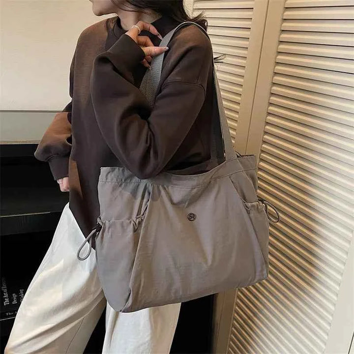 Women Stylish Oxford Tote Bag Lightweight Foldable Multi Pocket Large Capacity Shoulder Bag for School Versatile Storage Bags