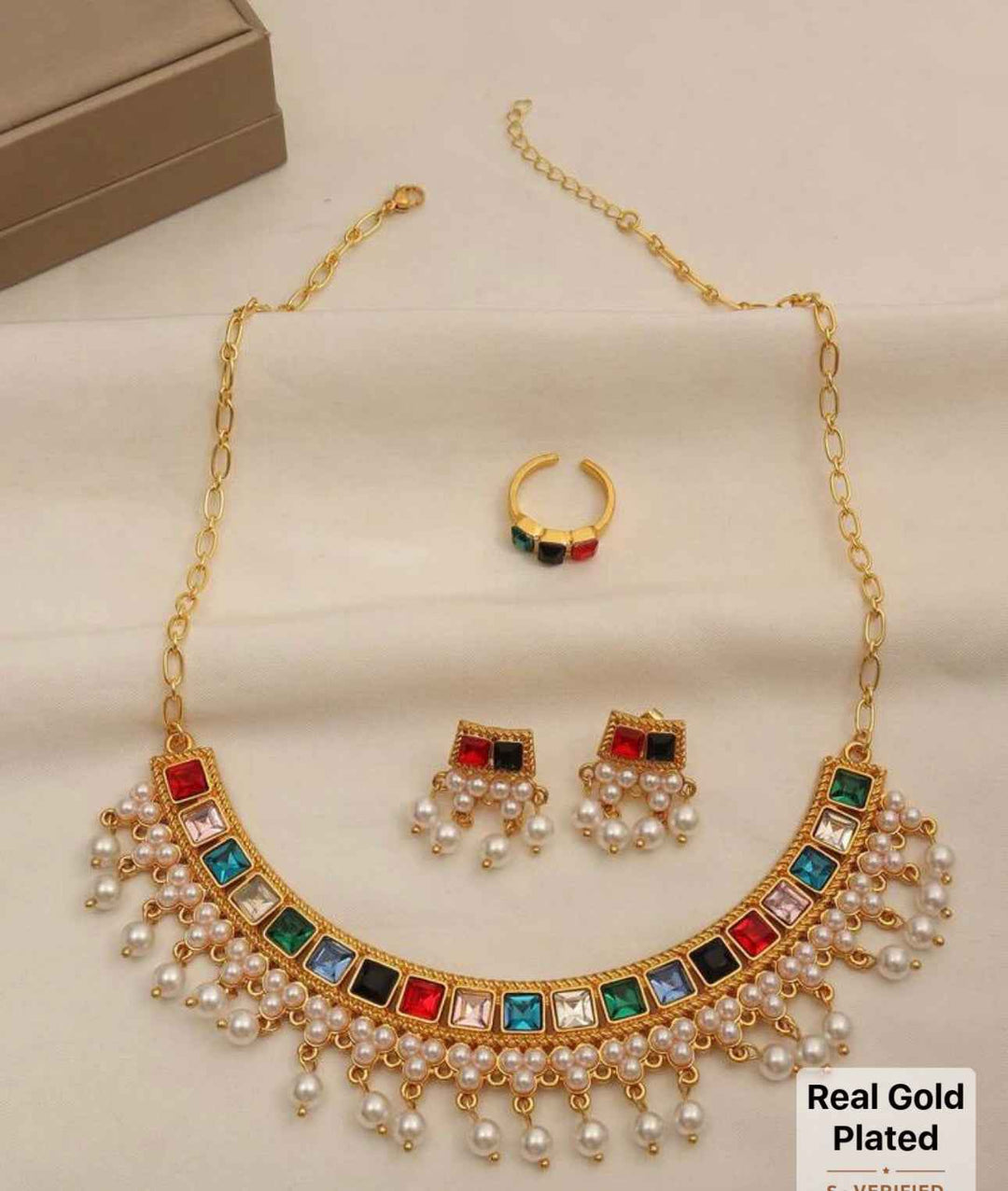 Vintage bronze alloy gold plated faux pearl necklace set
